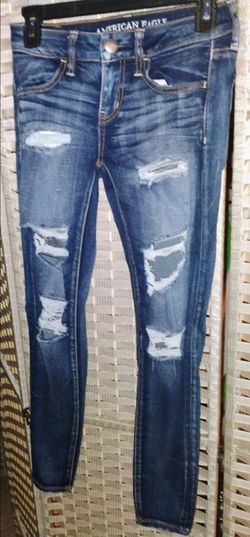 FIRM IN MERCED‼️JRS AMERICAN EAGLE DISTRESSED LOW JEGGING JEANS SIZE 2