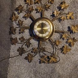 MID CETURY CLOCK