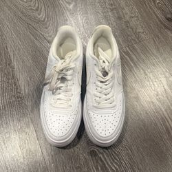 Nike White Women’s Sneakers 