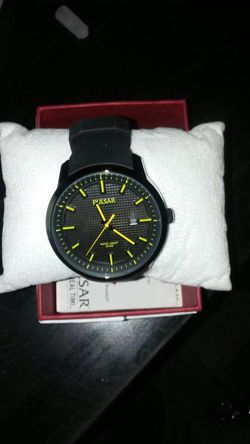 Mens Water Resistant Pulsar Watch.