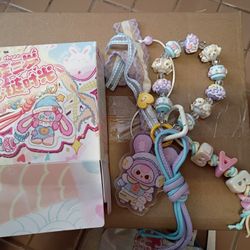 Baby Three Love Chain