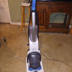 Hoover Pet Dash Carpet Cleaner Vacuum