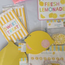 Lemonade Stand Decor