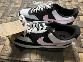 Nike court vision woman’s shoes size 9.5