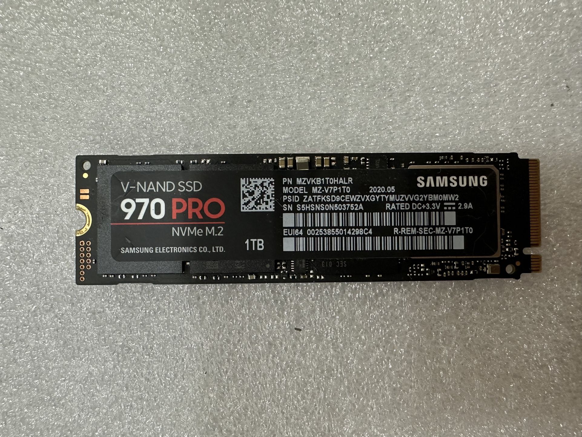 Samsung 970 EVO MZ•V7P1T0 1TB NVMe M.2 SSD