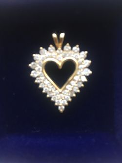 14k and genuine diamond pendant