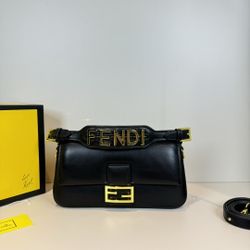 FENDI Baguette Bag