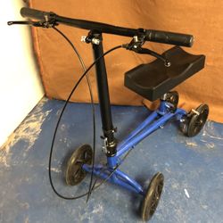 Knee Steerable Walker 