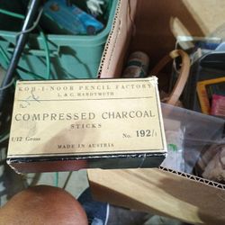 Koh-noor-pencil Factory Compressed Charcoal Sticks No192/1 About 15 Pieces Short And Long 