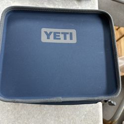 Yeti Lunch Box Navy