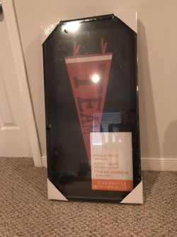 Shadow box