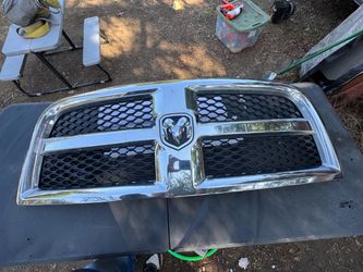 RAM 2500/3500 oem grille