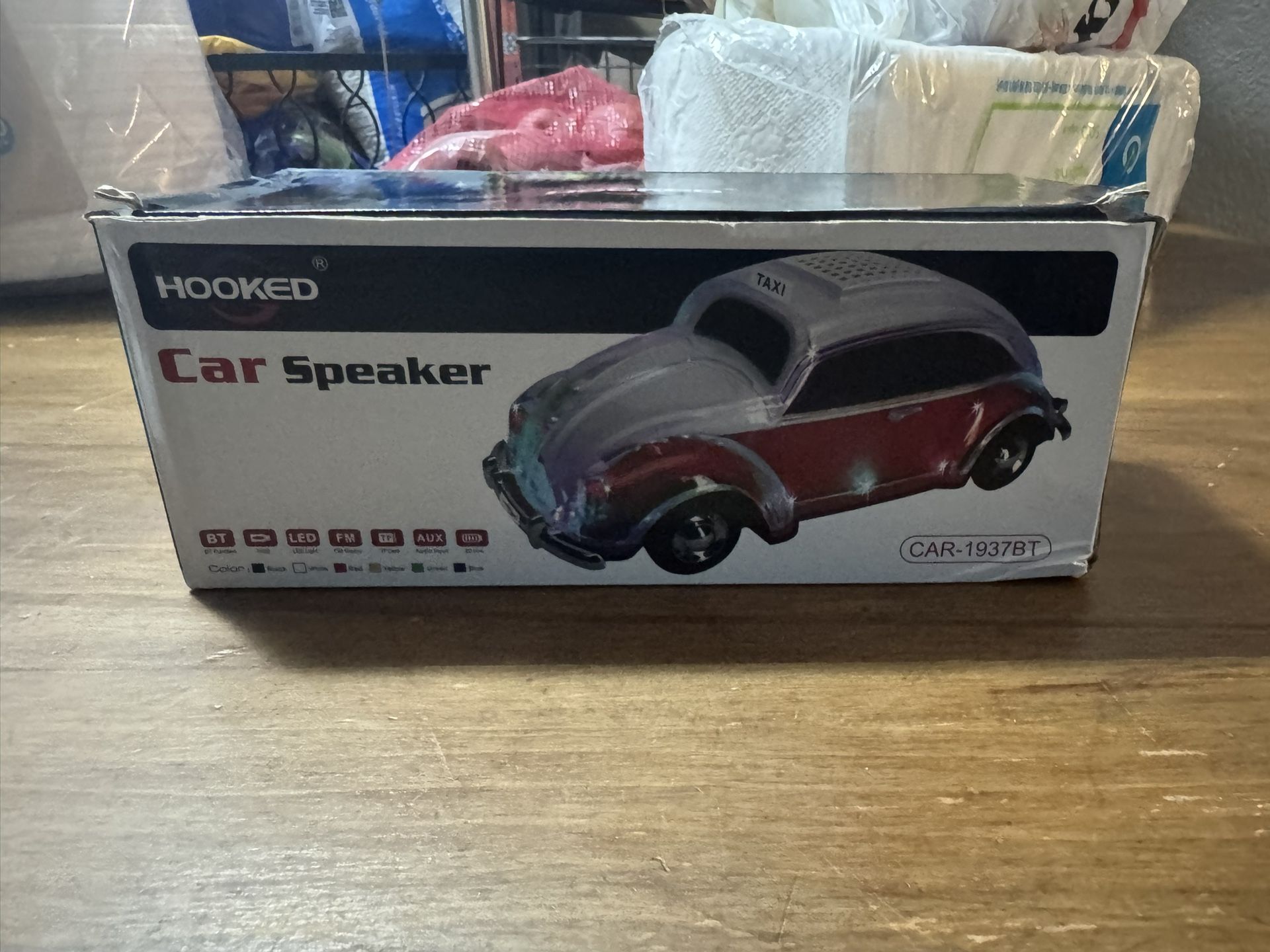 (HOOKED WHITE & RED CAR SPEAKER)