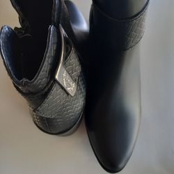 Synthetic Shoes From Mexico Size 6