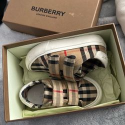 Burberry Shoes