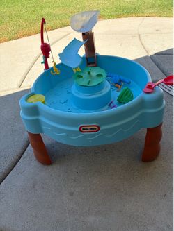 Little Tikes Full Set Water Table Fish 'n Splash - Full Set w/Toys & Fishing Set