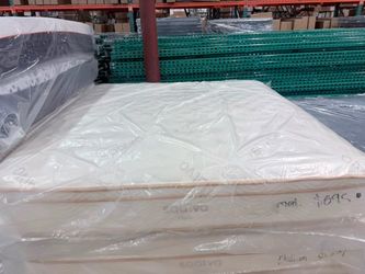 King Mattress Saatva Classic