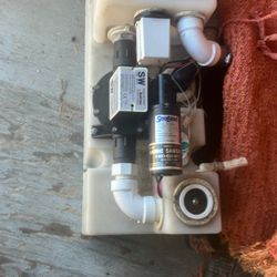 Macerator Pump With 10 Gallon Holding Tank