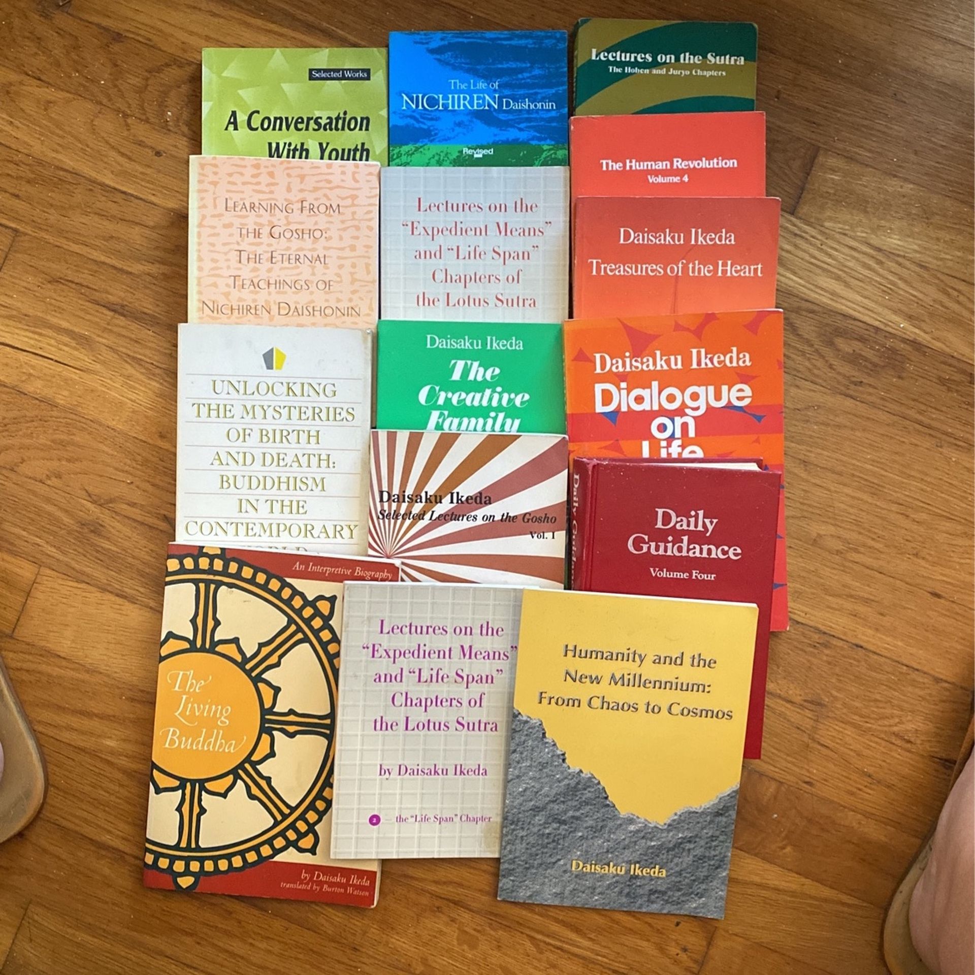 Daily guidance books on Buddhism Lot of 15 By Daidaku Ikeda