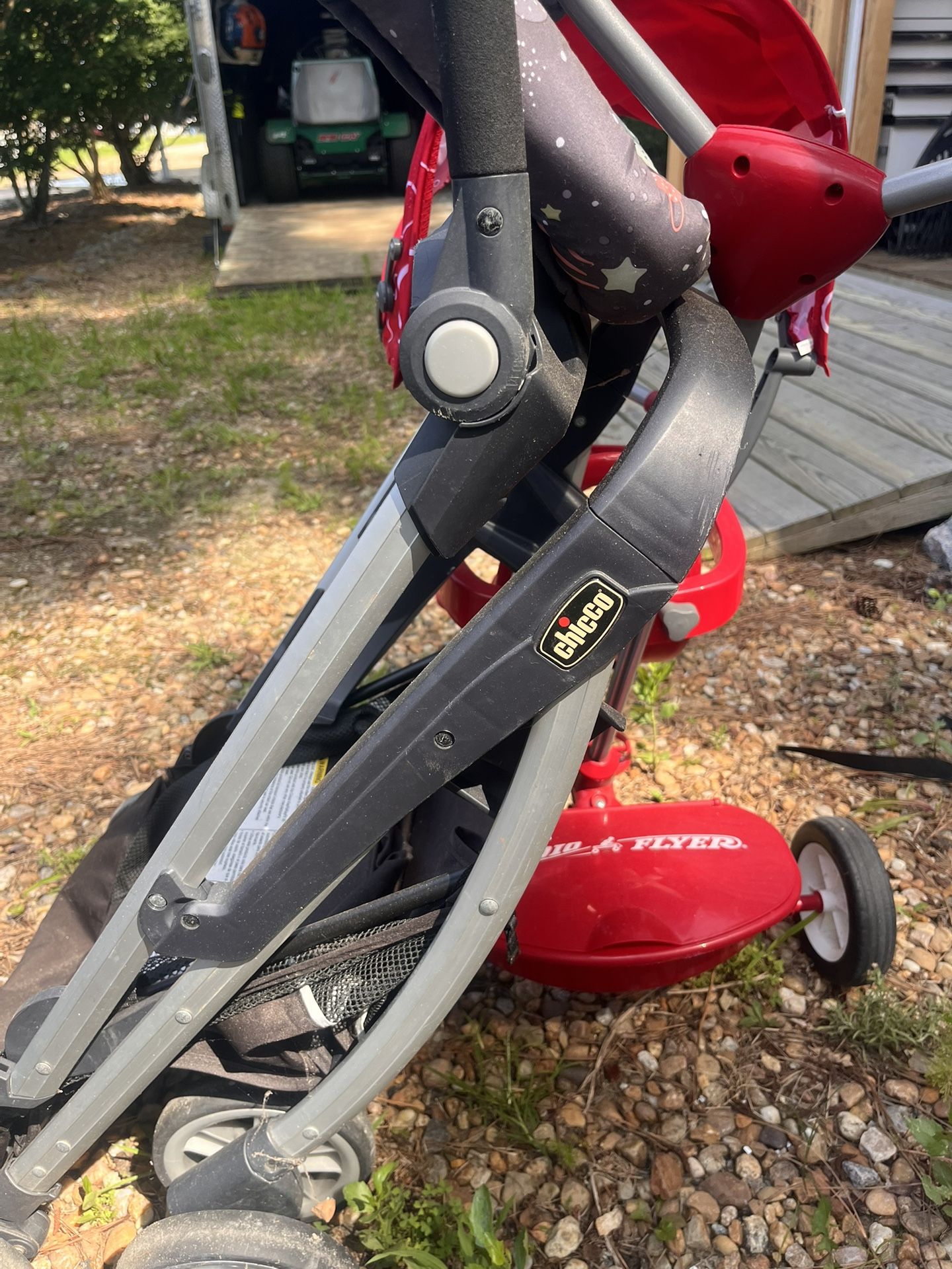 Radio flyer Tricycle & Chicco infant Car Seat Stroller