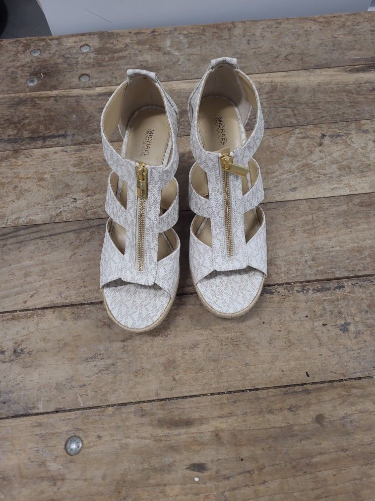 Michael KORS Wedge 9.5