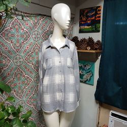 32 Degrees Gray Plaid Long Sleeve Button-Up Shirt, Size XL 14-16 (Estimated)