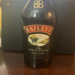 Brand New Baileys ( Irish Cream)