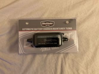 NEW BikeMaster 12V Automatic Battery Charger/Maintainer 750mA