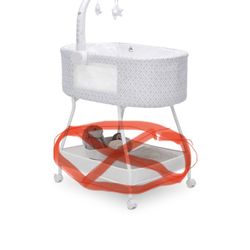 FREE Delta Children Sweet Slumber Bassinet - READ