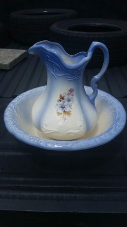Pitcher And Bowl Set