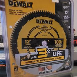 DEWALT de 12 pulgadas (modelo DWA112100) diseñada para acabados ultra finos.