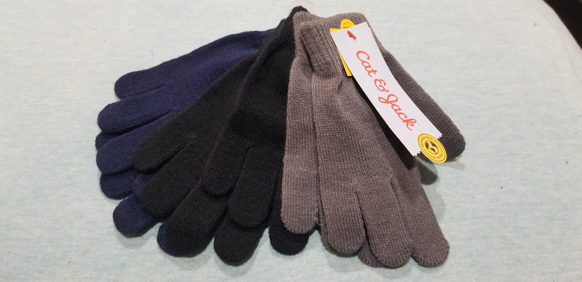 Girls one size gloves 3 pairs