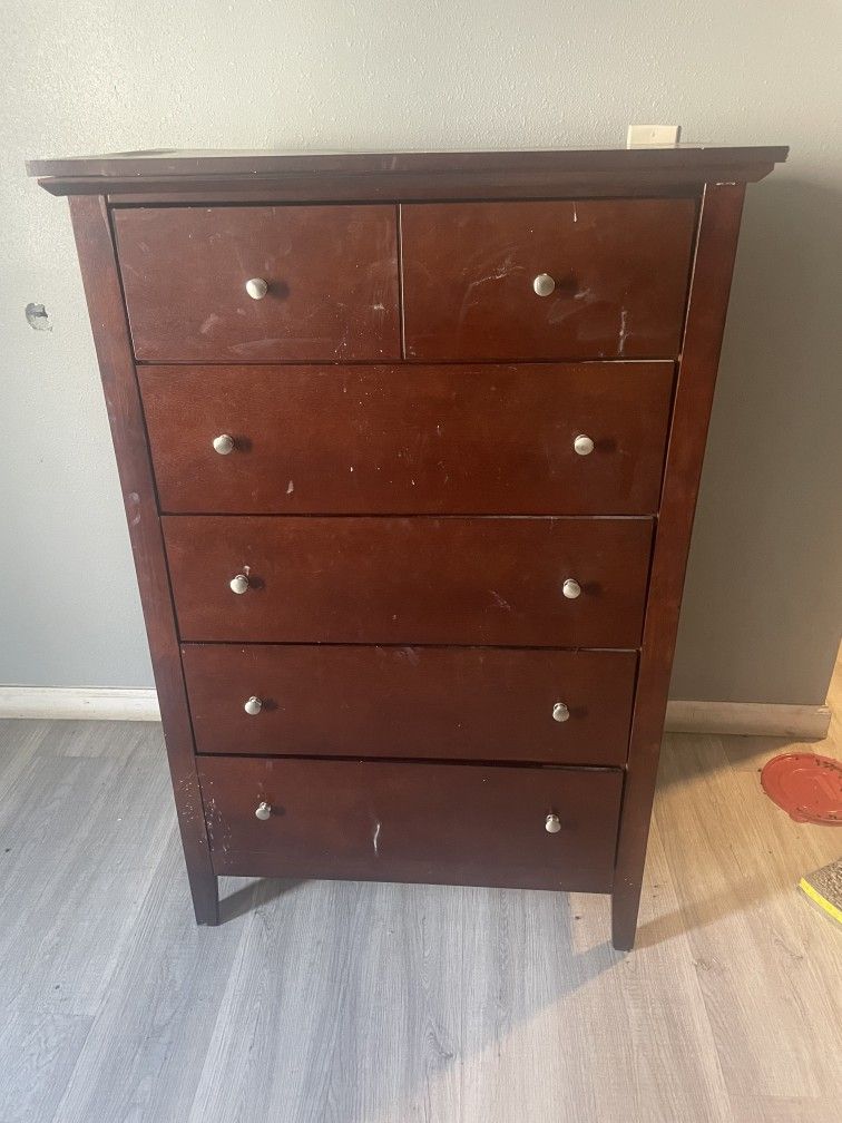 Dresser For Sale 