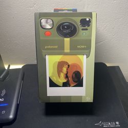 Polaroid Now+ Gen 2 Instant Camera - Forest Green