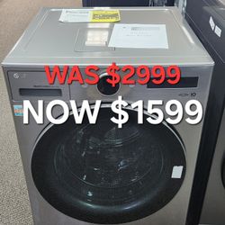 Ventless WasherlDryer Combo LG
WashCombo T All-in One 5.0 cu. ft
Mega Capacity-with Inverter
HeatPump Technology and Direct
Drive Motor