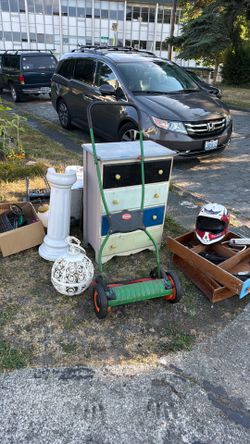 Free Pile in Old Town - N Starr