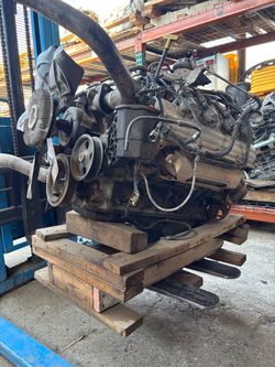 2004 Dodge Ram 1500 5.7 engine  part