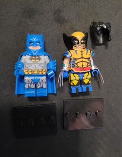 New Batman vs Wolverine mini figure set