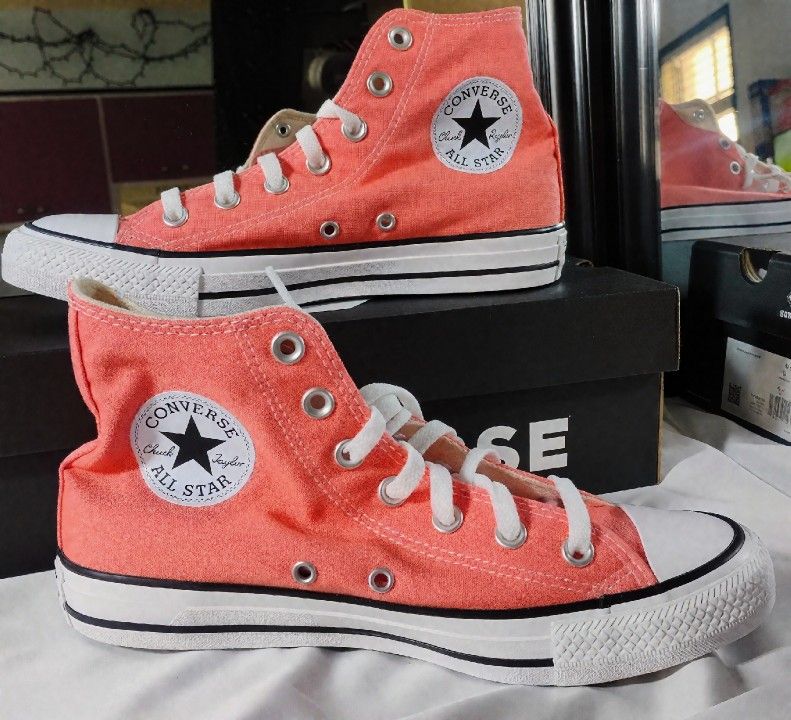 New Converse Chuck Taylor All Star High Top Sneakers Women’s 8 Men’s 6 Pink NWB