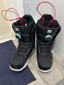 DC Snowboard Boots with BOA Closure women. 9