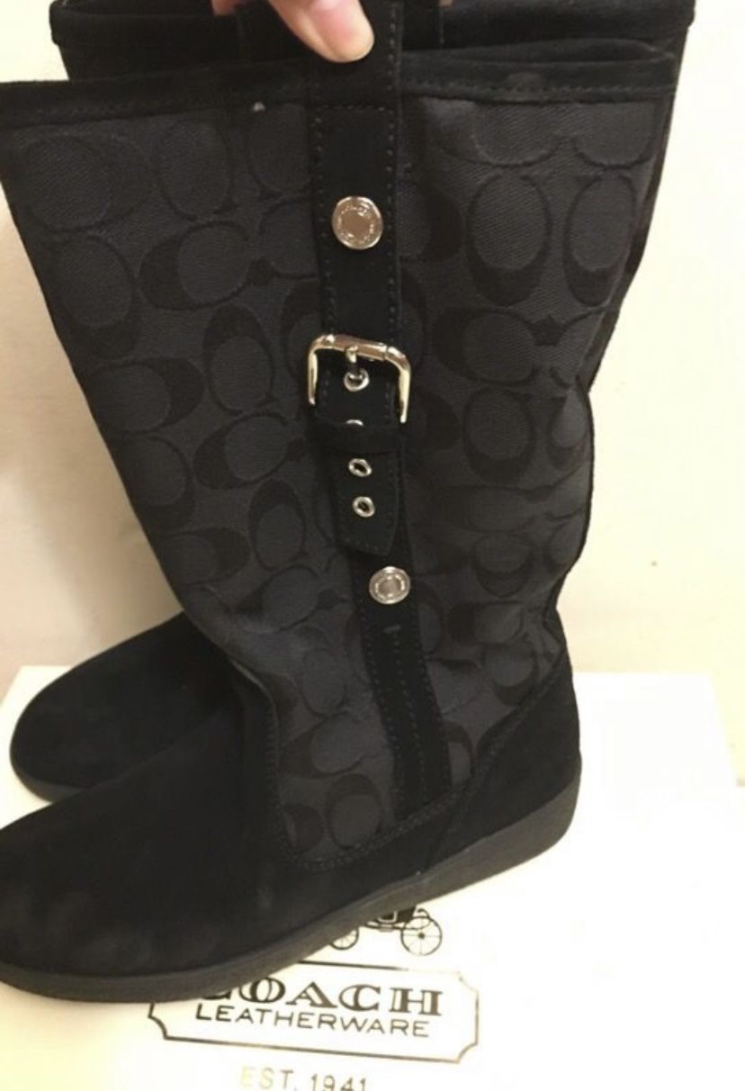 WOMEN’S WINTER COACH BOOTS