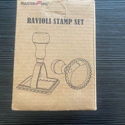 Master Feng Ravioli Stamp Maker Cutter Set