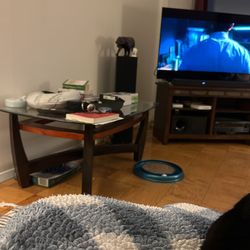 Yamaha Reciever 2 Klipsh Tall Speakers 1 Main Center And 2 Polk Audio Sorrowing Speakers And 1 Polk Audio Subwoofer 