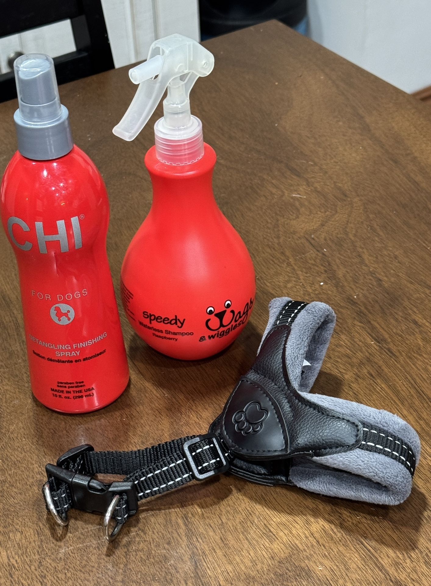 Small Dog Harness, Waterless Shampoo, & Detangling Spray