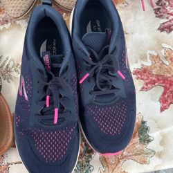 Shoes Size 8