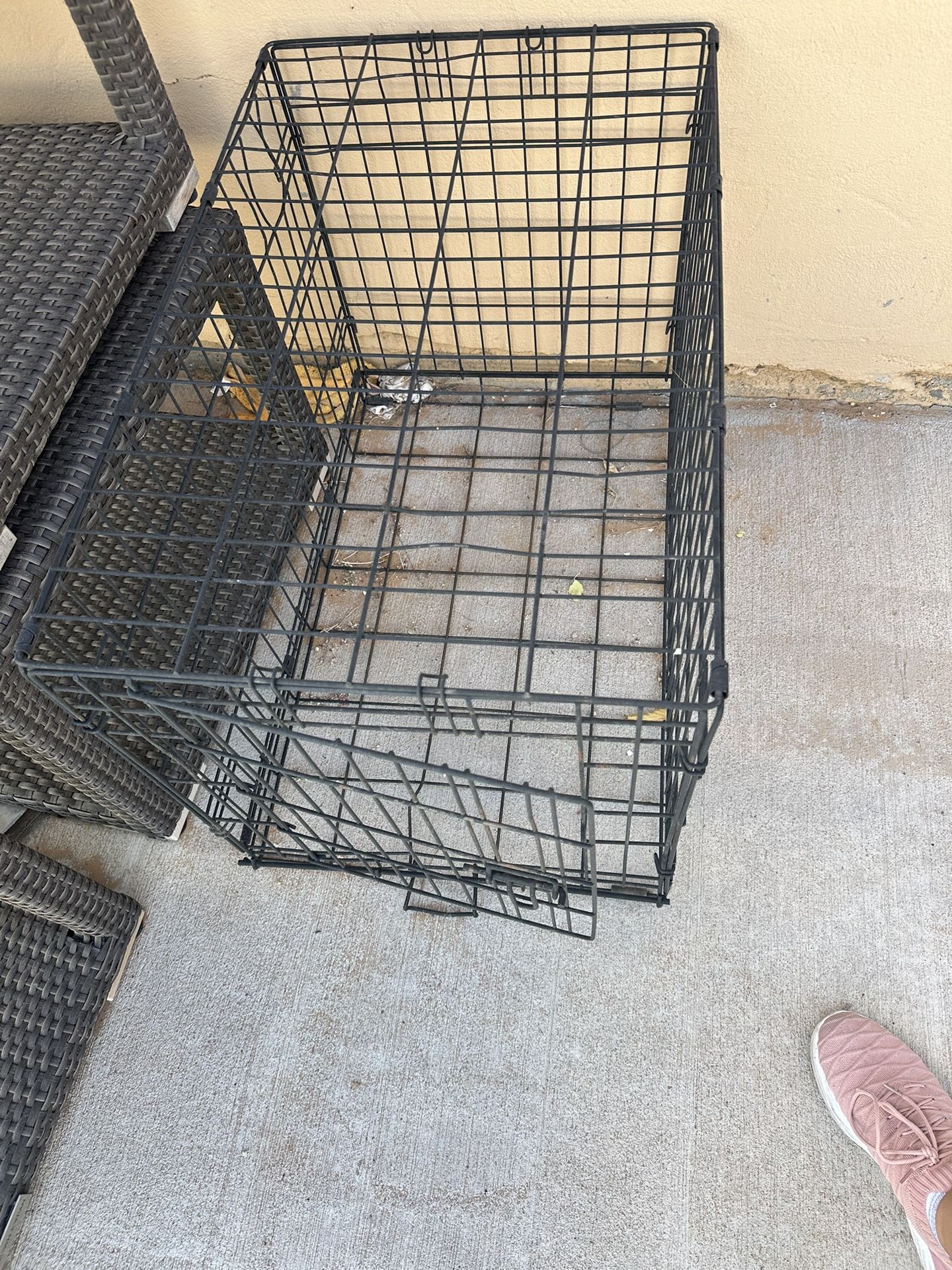 Medium Dog Kennel