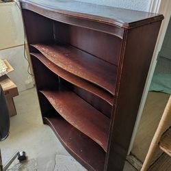 Bookcase With Adjustable Shelves