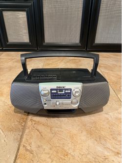 Sony CFD-V5 Portable CD/Cassette Boombox Radio-operational