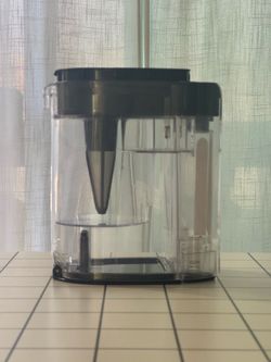 Genuine Shark IZ540H IZ562H IZ840H UZ865H IZ560H Vacuum Dust Dirt Bin. No Filter