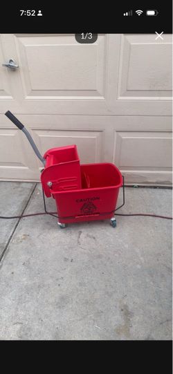 RED MOP BUCKET  NEW